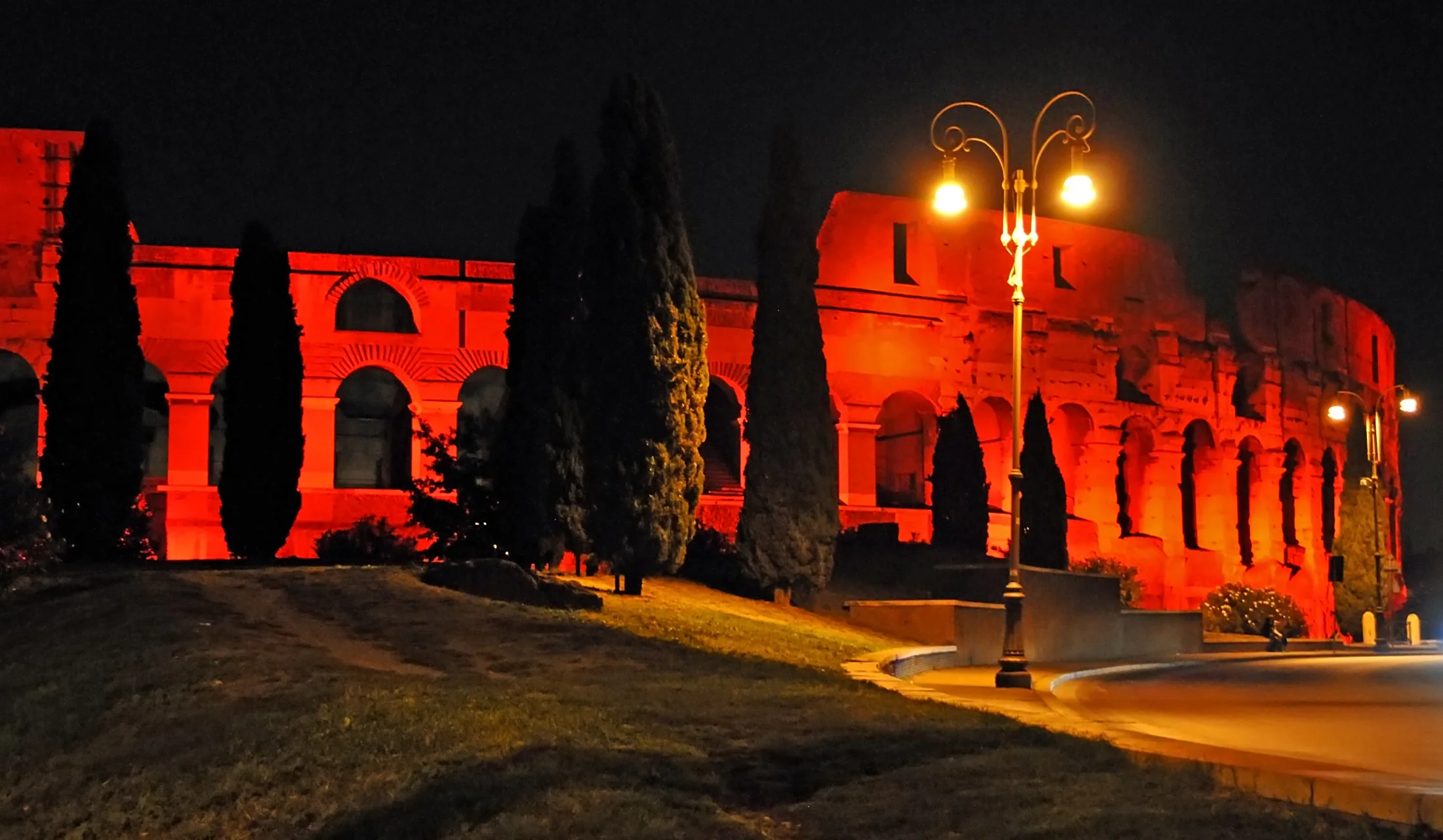 Discover iconic destinations worldwide